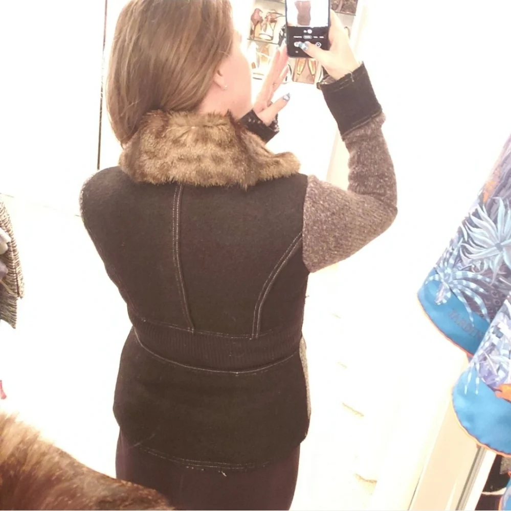 Fantazia Tweed Jacket with Fur Collar Size Small Black & Gray NWT